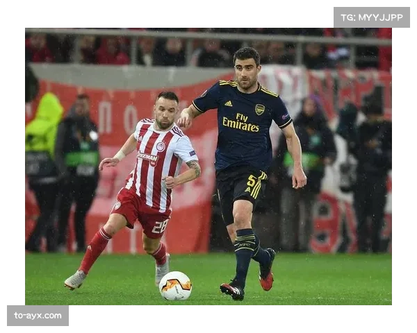 阿贾克斯主场不敌奥林匹亚科斯 前锋布罗贝伊伤退影响进攻