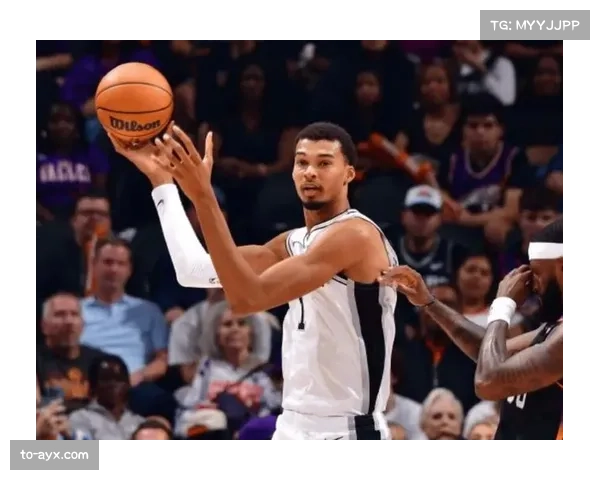 韦德看好马刺活塞会师总决赛，称文班亚马难以被限制