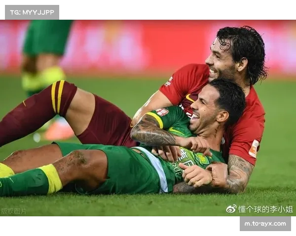 裁判李海新执法充满争议 新赛季判罚话题敲响开场